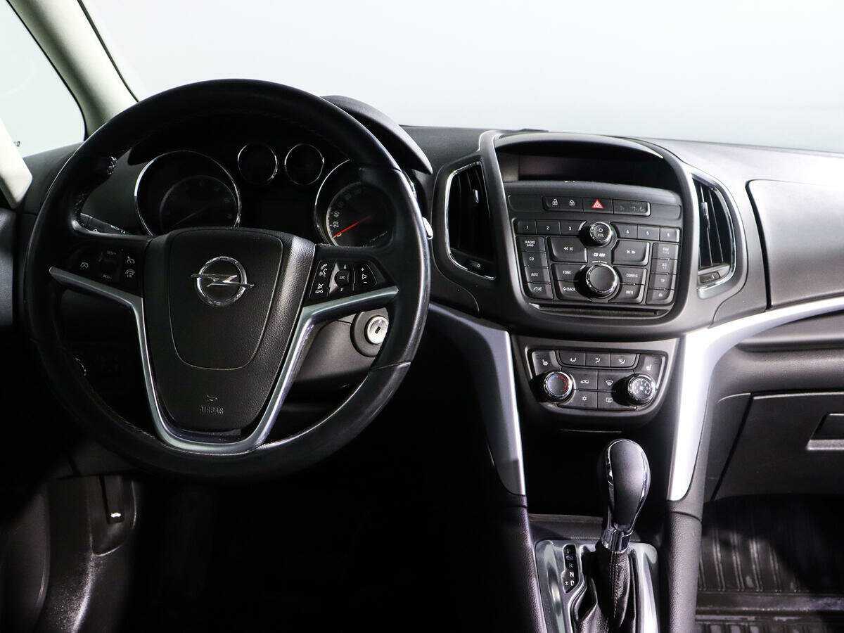 Купить Opel Zafira с пробегом. Фото: #11