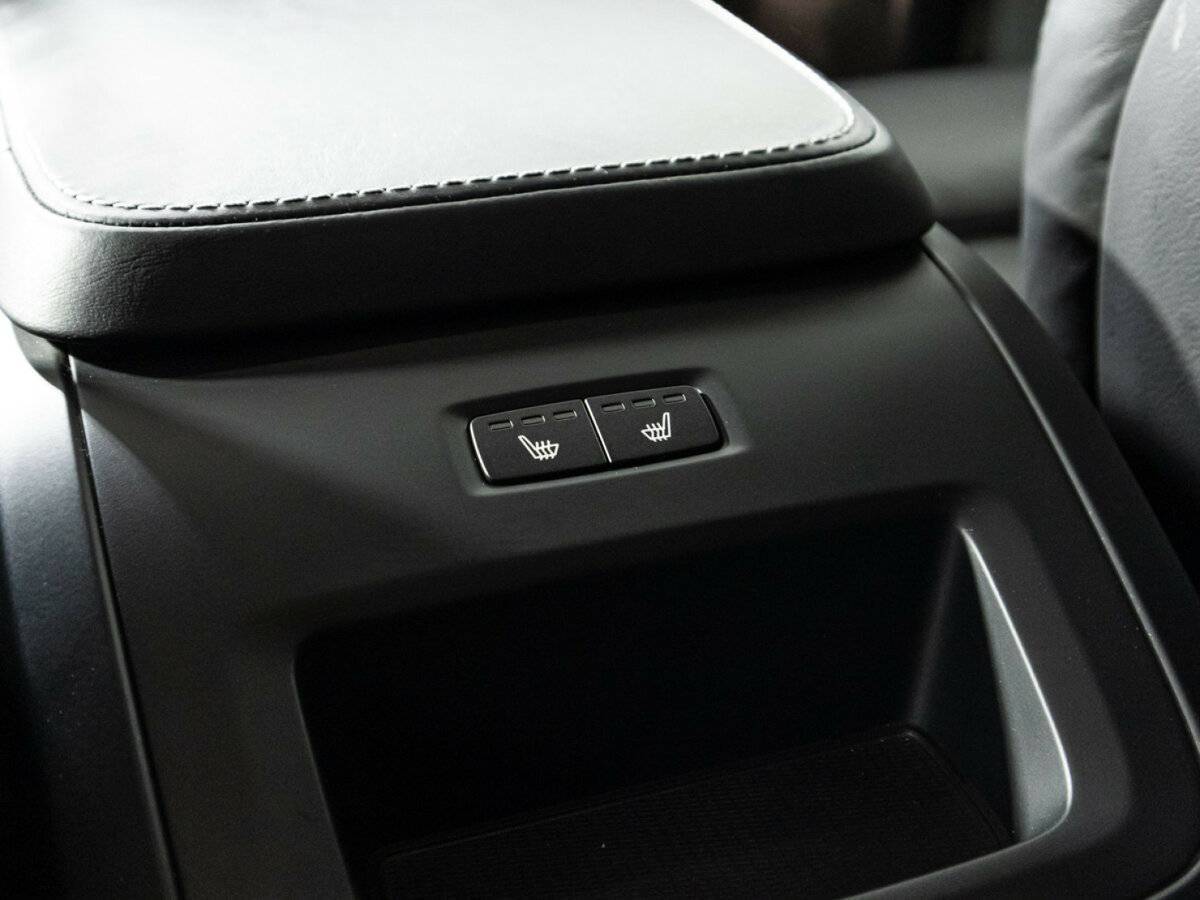 Купить Volvo XC90 с пробегом. Фото: #18