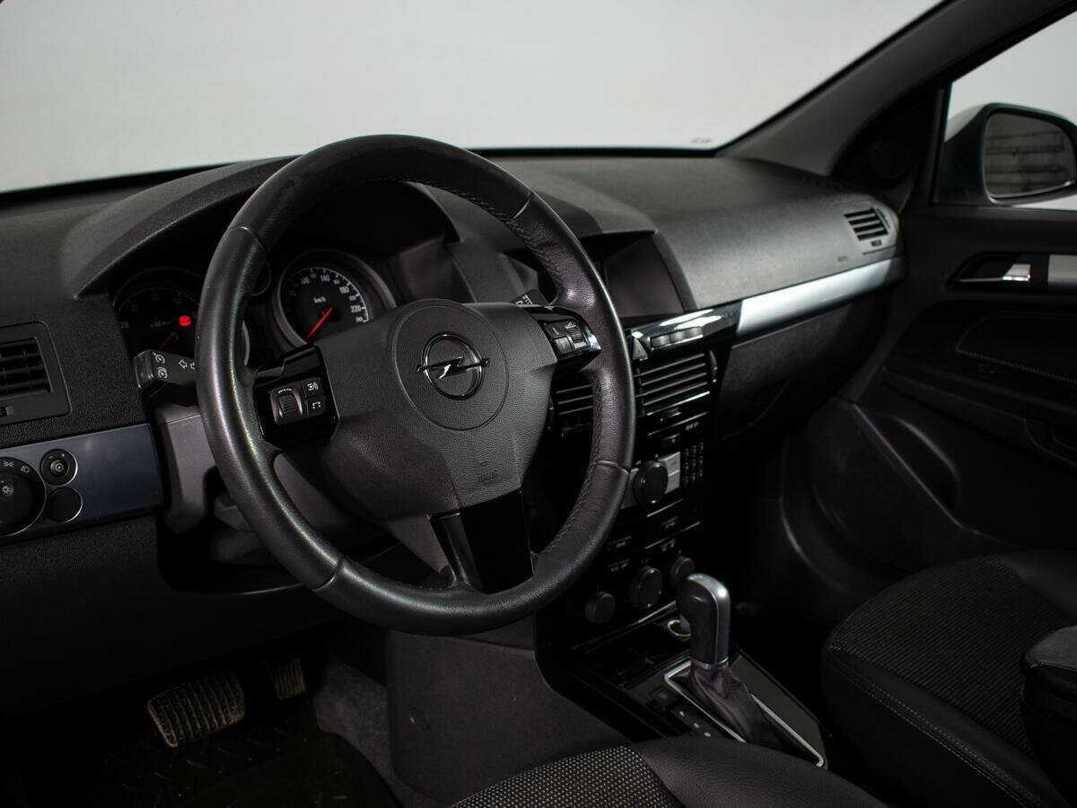 Купить Opel Astra с пробегом. Фото: #7