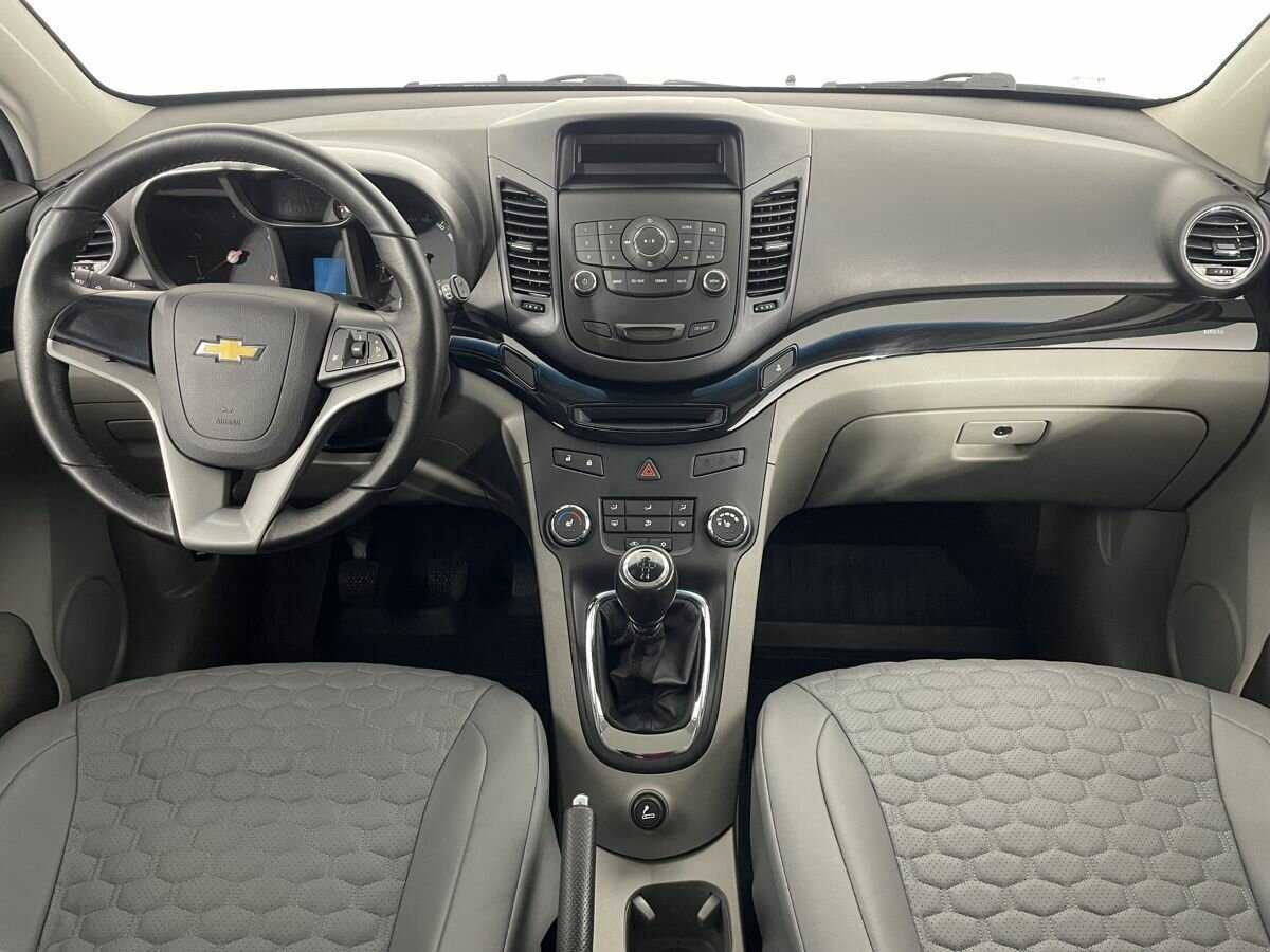 Купить Chevrolet Orlando с пробегом. Фото: #6