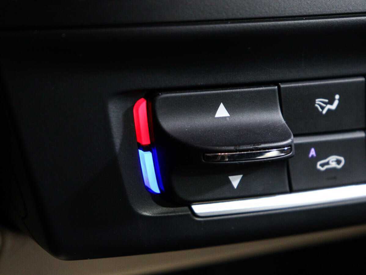 Купить Maserati Levante с пробегом. Фото: #23