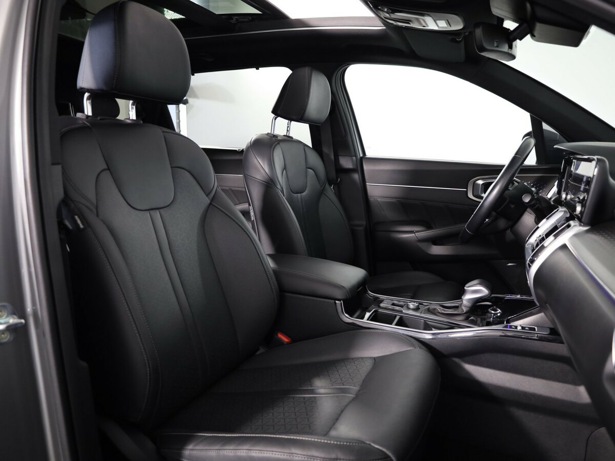 Купить Kia Sorento с пробегом. Фото: #11