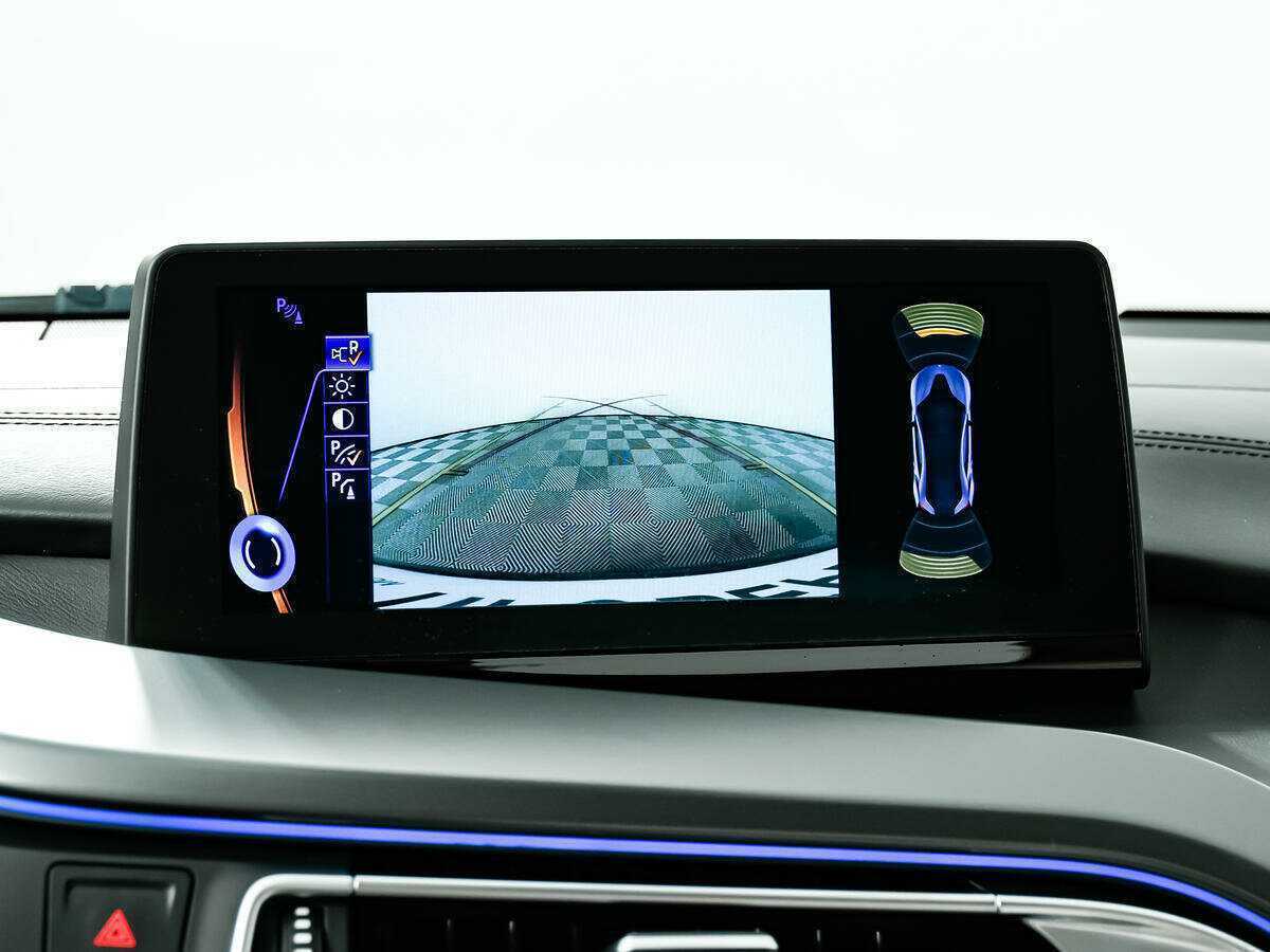 Купить BMW i8 с пробегом. Фото: #15