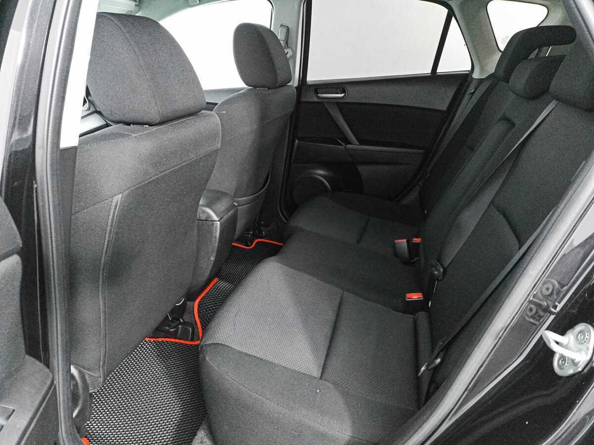 Купить Mazda 3 с пробегом. Фото: #9