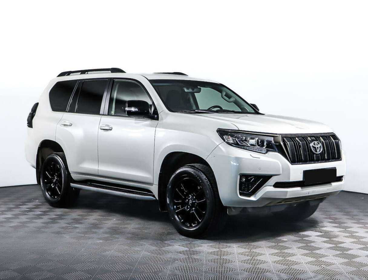 Купить Toyota Land Cruiser Prado с пробегом. Фото: #2