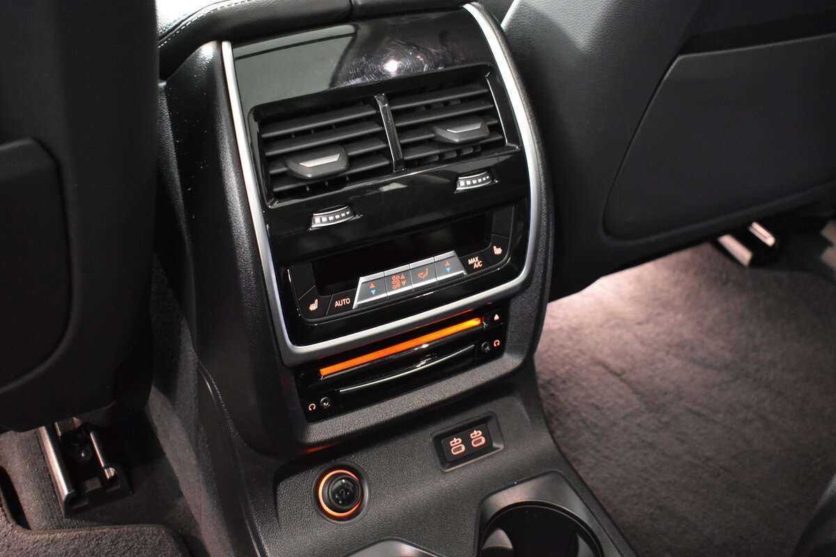 Купить BMW X7 с пробегом. Фото: #14