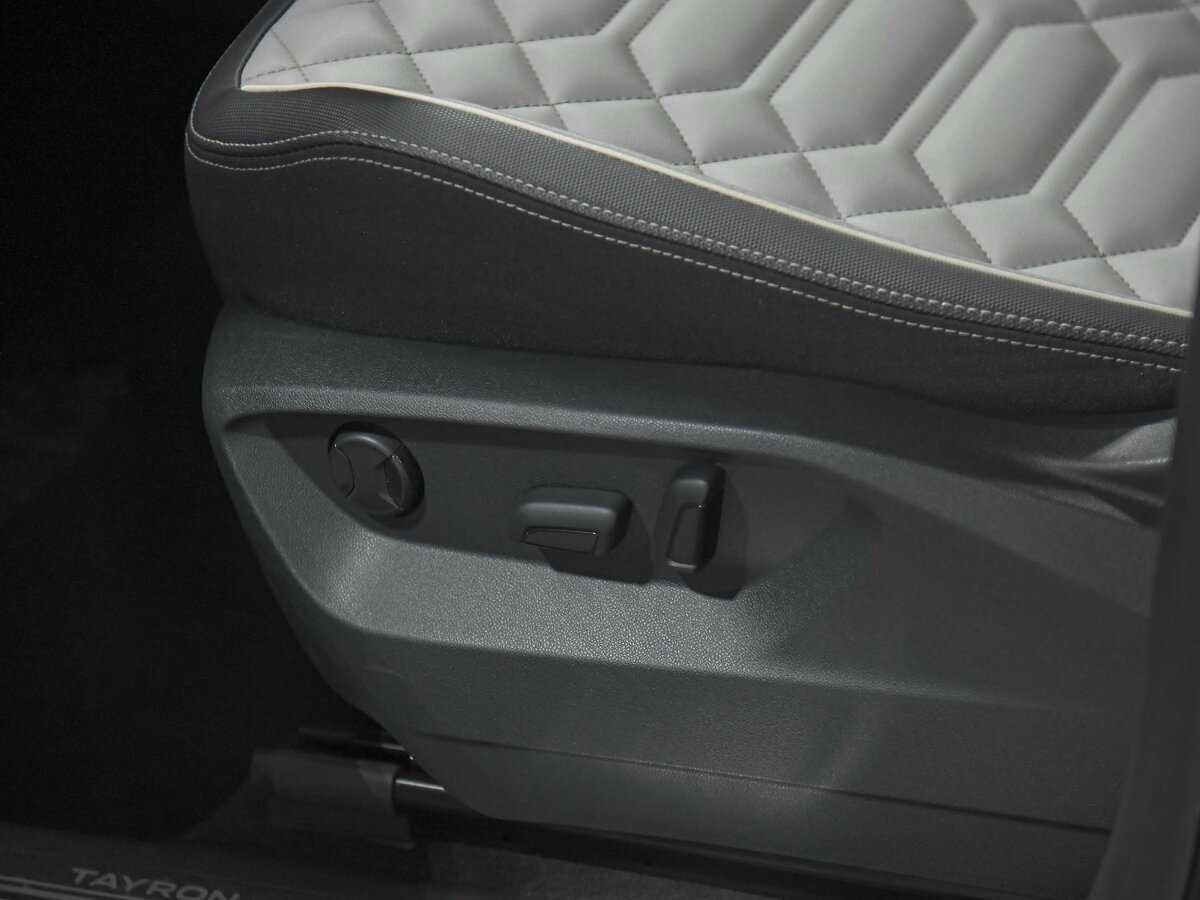 Купить Volkswagen Tayron с пробегом. Фото: #12