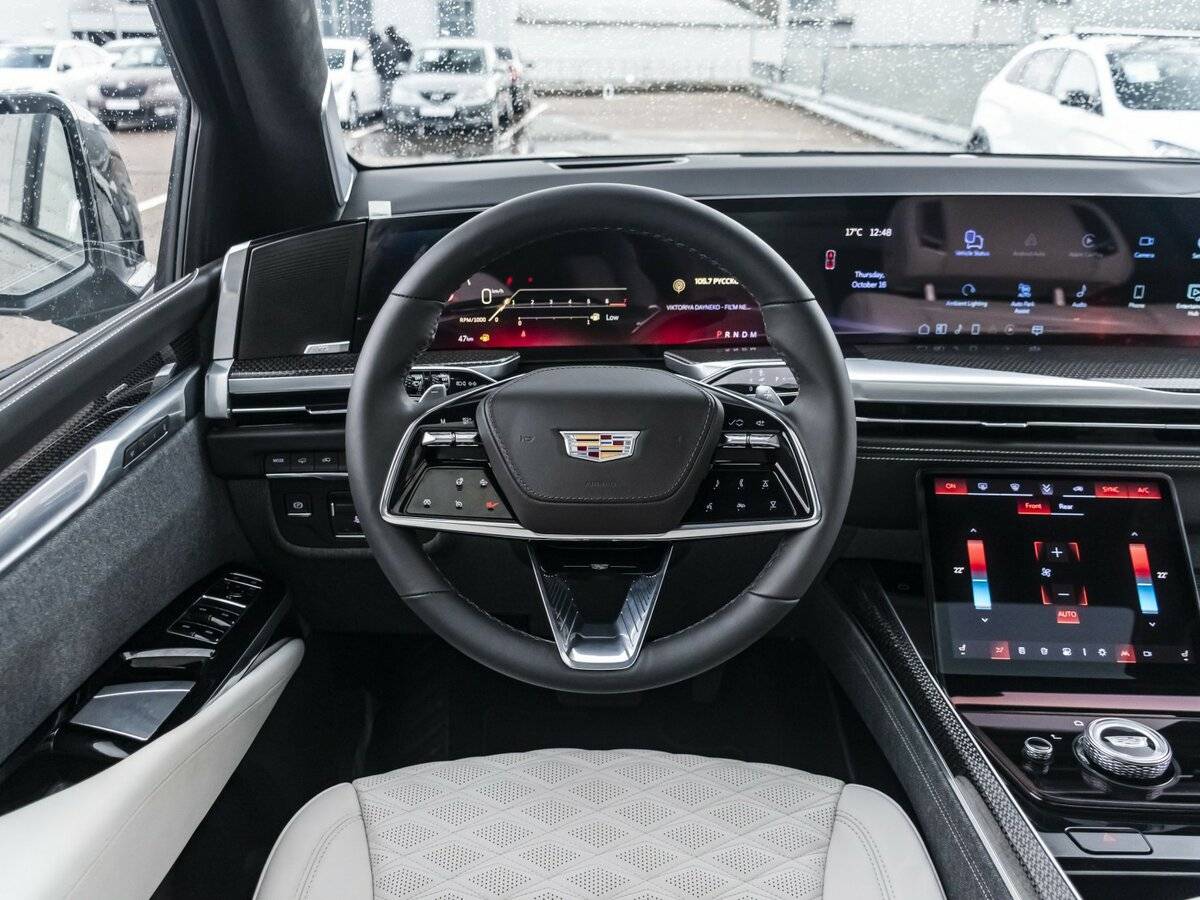 Купить Cadillac Escalade-V с пробегом. Фото: #16