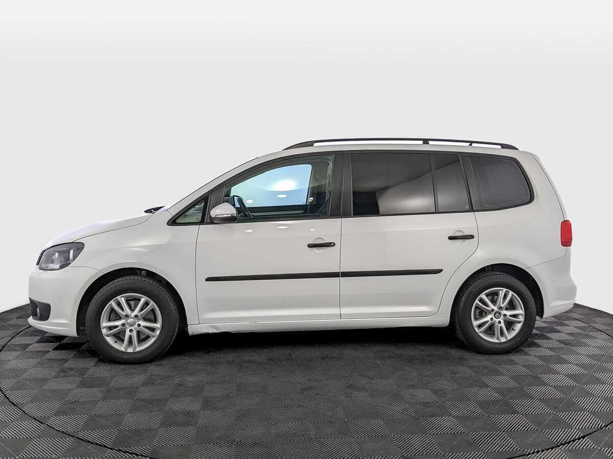 Купить Volkswagen Touran с пробегом. Фото: #7