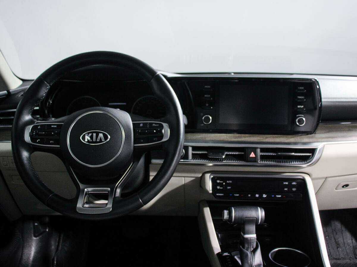 Купить Kia K5 с пробегом. Фото: #9