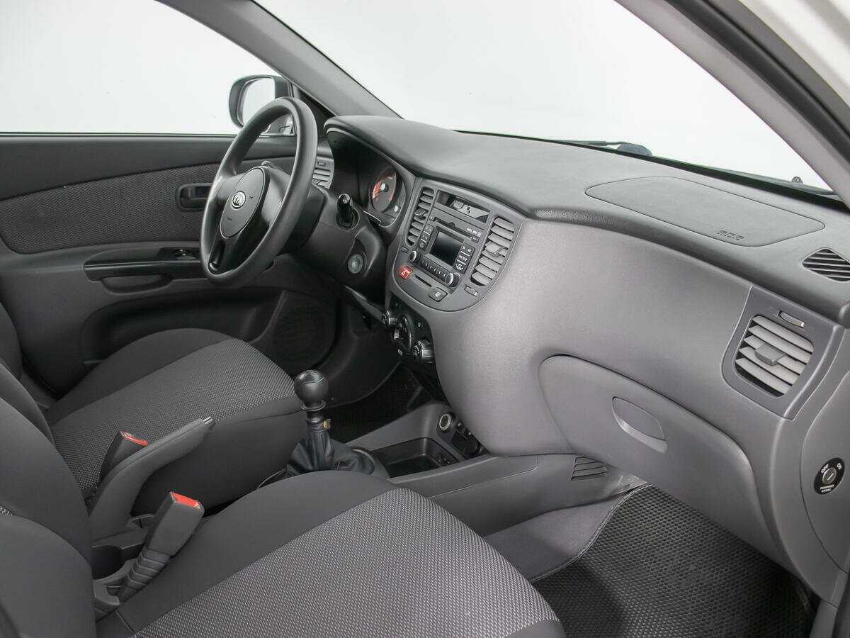 Купить Kia Rio с пробегом. Фото: #8