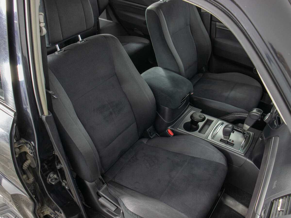 Купить Mitsubishi Pajero с пробегом. Фото: #9