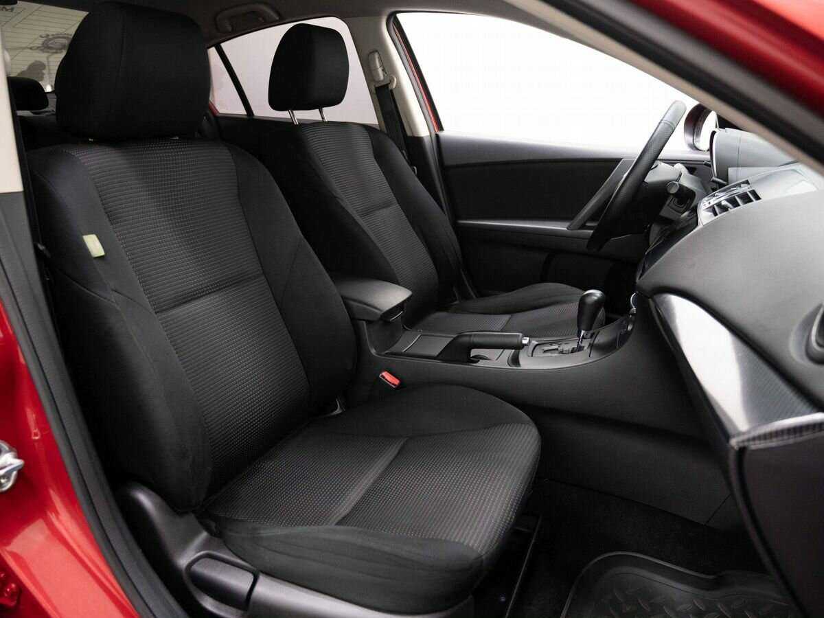 Купить Mazda 3 с пробегом. Фото: #11