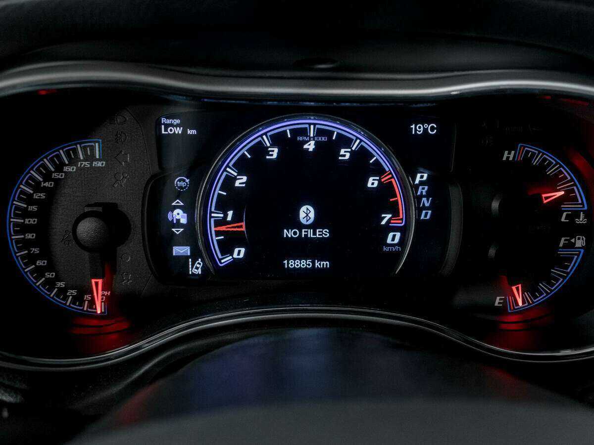 Купить Jeep Grand Cherokee с пробегом. Фото: #10