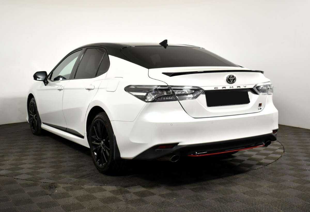 Купить Toyota Camry с пробегом. Фото: #5