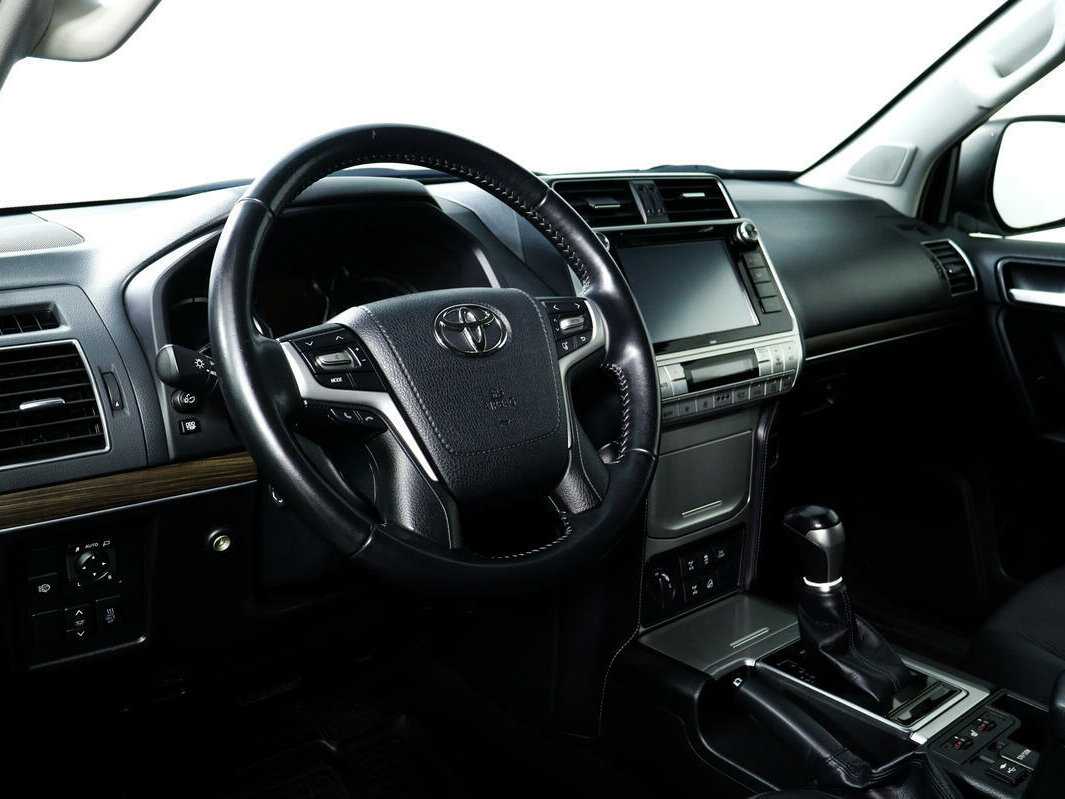 Купить Toyota Land Cruiser Prado с пробегом. Фото: #12