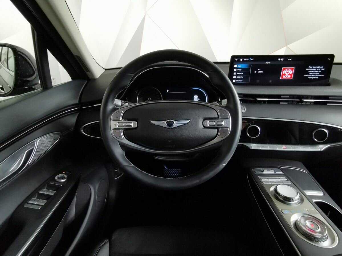 Купить Genesis GV70 с пробегом. Фото: #14