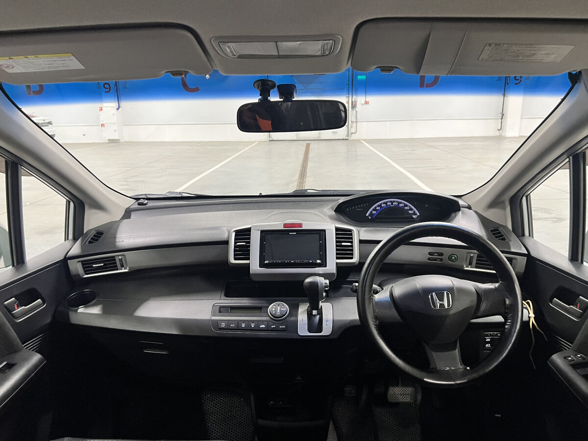 Купить Honda Freed с пробегом. Фото: #13