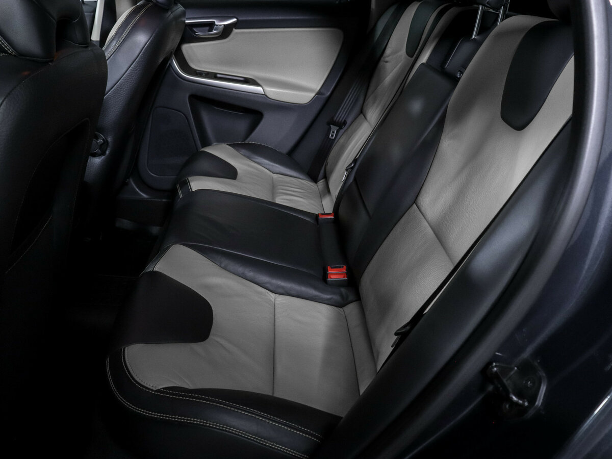 Купить Volvo XC60 с пробегом. Фото: #7