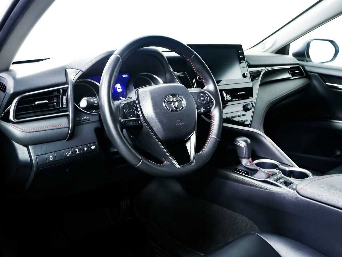 Купить Toyota Camry с пробегом. Фото: #10