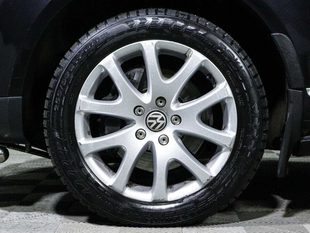 Купить Volkswagen Touareg с пробегом. Фото: #14