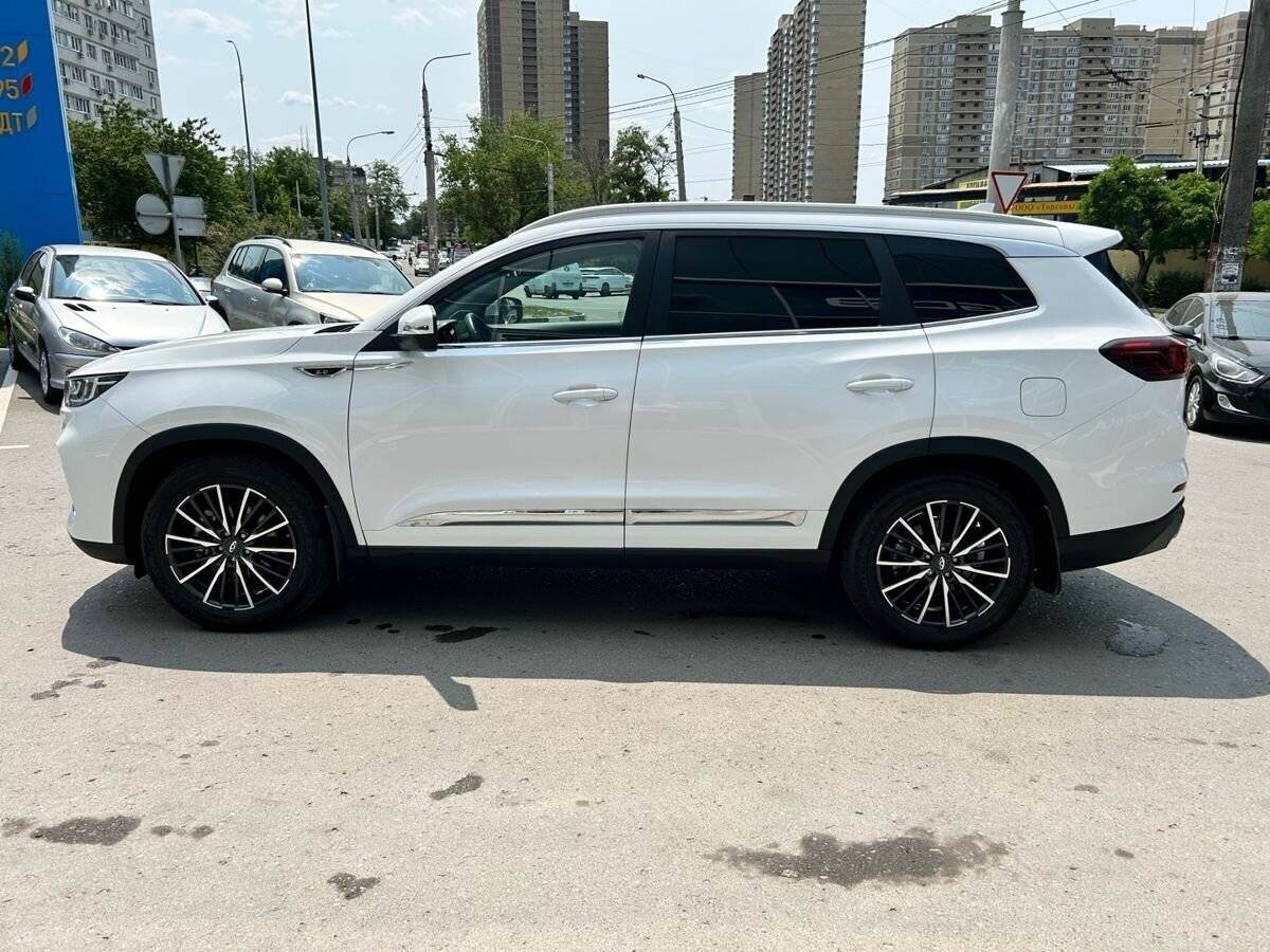 Купить Chery Tiggo 8 Pro с пробегом. Фото: #1