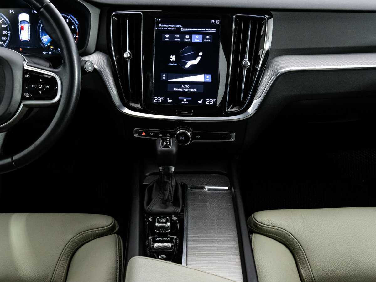 Купить Volvo V60 Cross Country с пробегом. Фото: #10