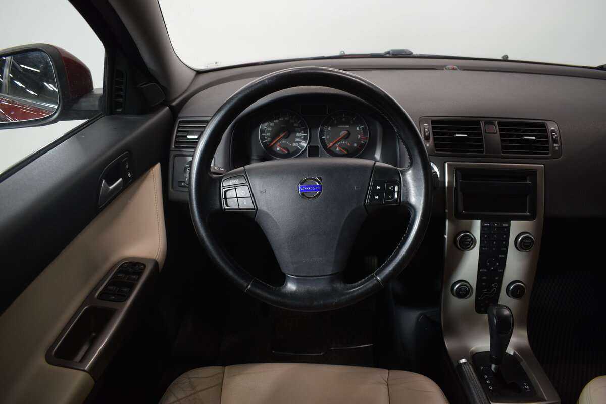 Купить Volvo S40 с пробегом. Фото: #5