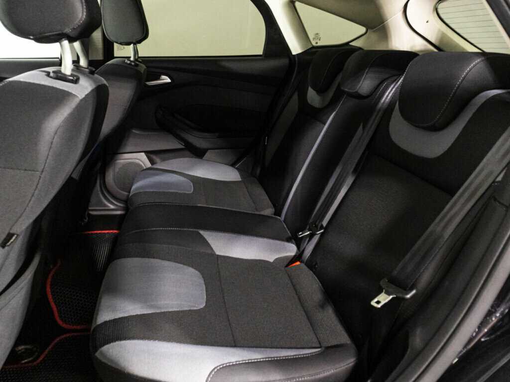Купить Ford Focus с пробегом. Фото: #9