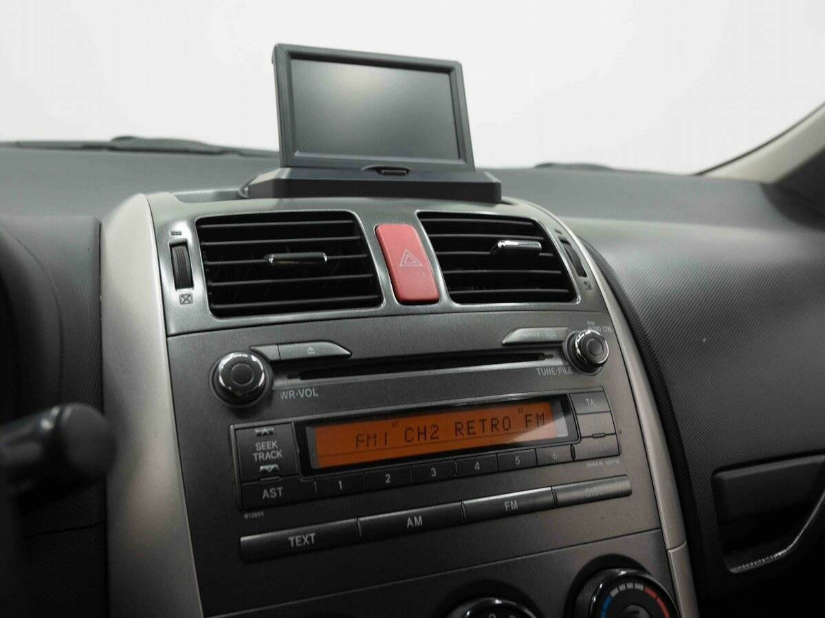 Купить Toyota Auris с пробегом. Фото: #16