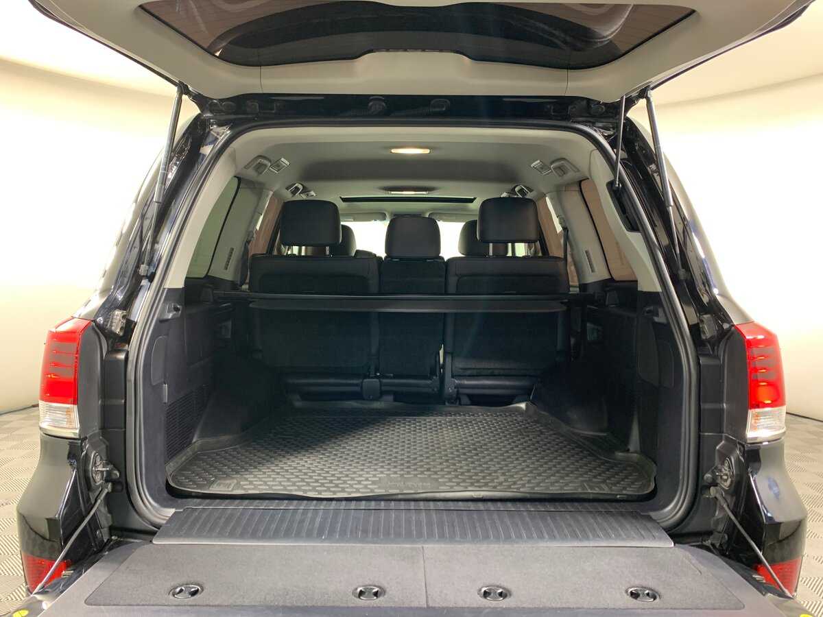 Купить Toyota Land Cruiser с пробегом. Фото: #20