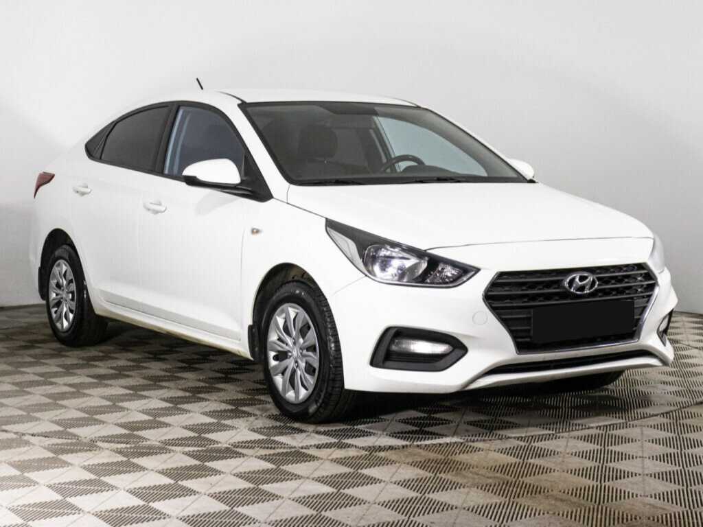 Купить Hyundai Solaris с пробегом. Фото: #2