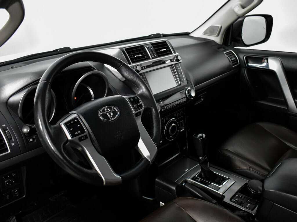Купить Toyota Land Cruiser Prado с пробегом. Фото: #7