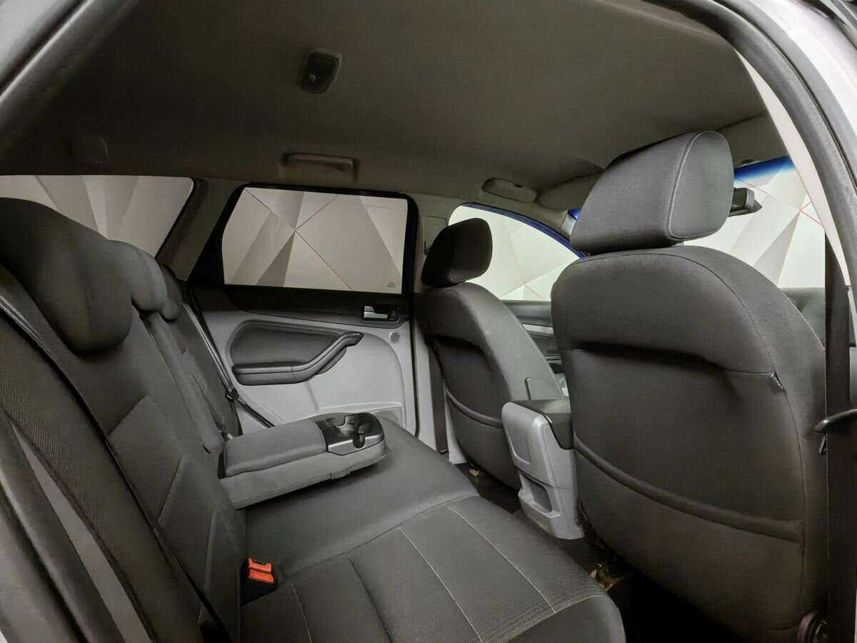 Купить Ford Focus с пробегом. Фото: #10
