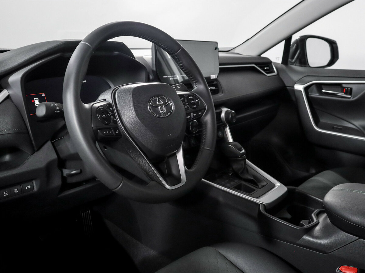 Купить Toyota RAV4 с пробегом. Фото: #13