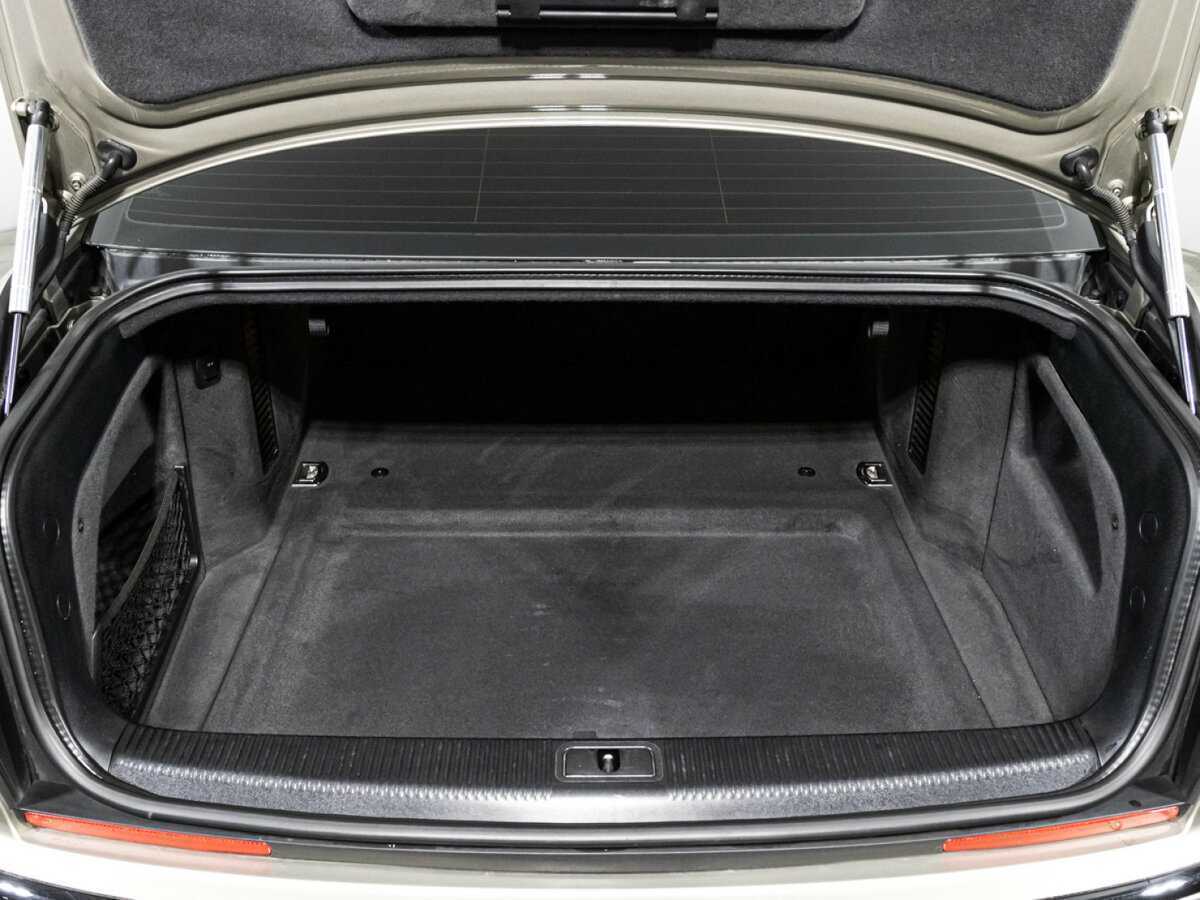 Купить Audi A8 с пробегом. Фото: #14