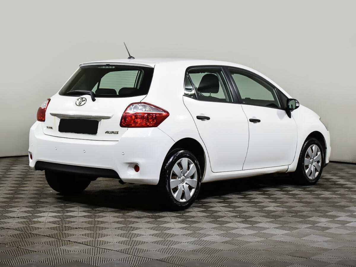 Купить Toyota Auris с пробегом. Фото: #3