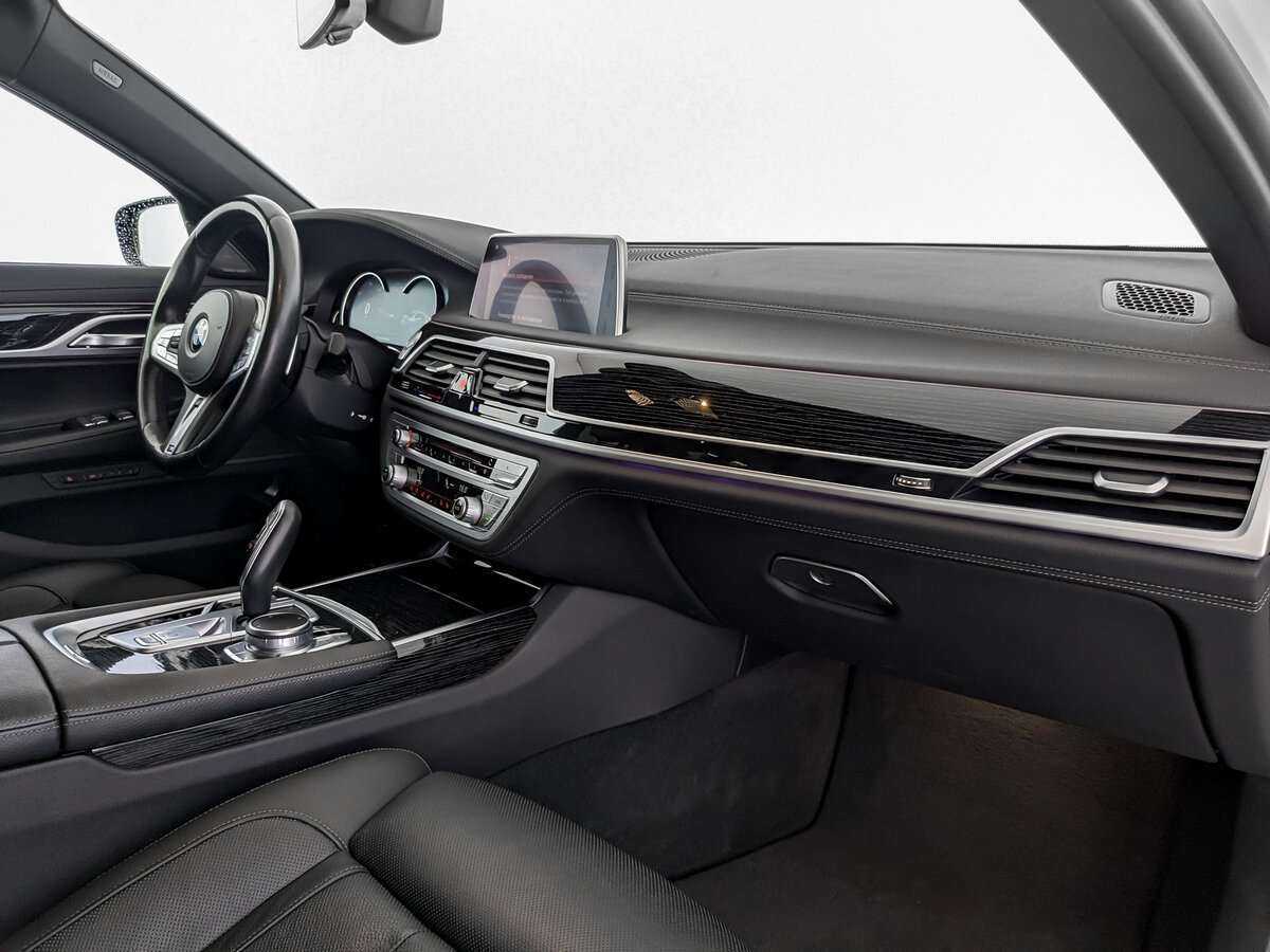 Купить BMW 7 серии с пробегом. Фото: #8