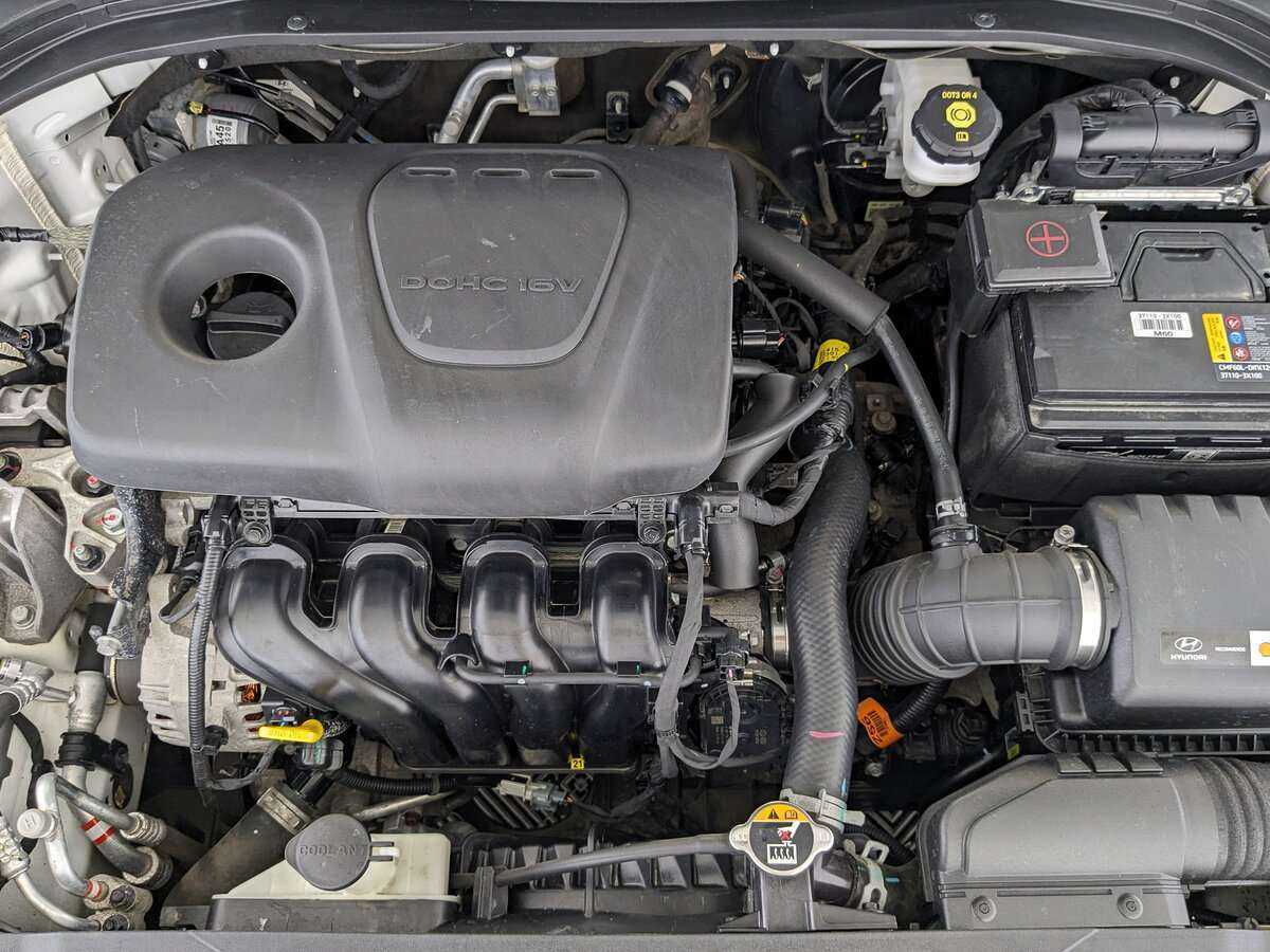 Купить Hyundai Elantra с пробегом. Фото: #8