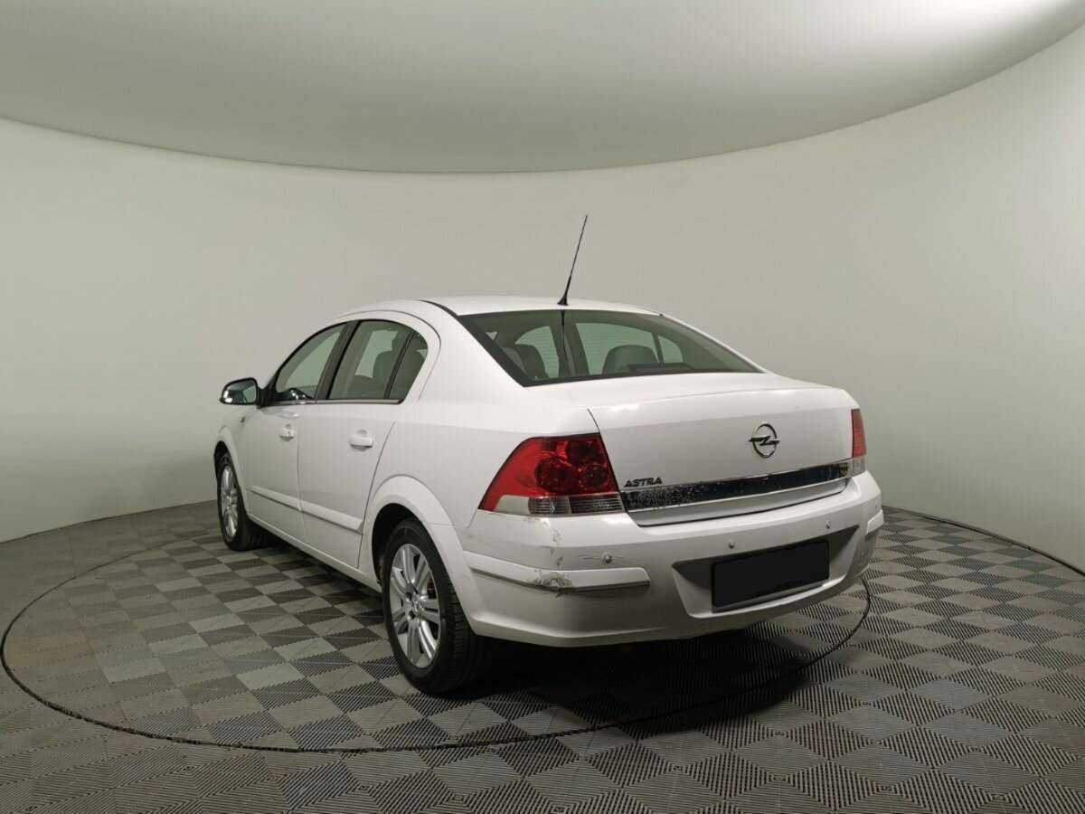 Купить Opel Astra с пробегом. Фото: #3