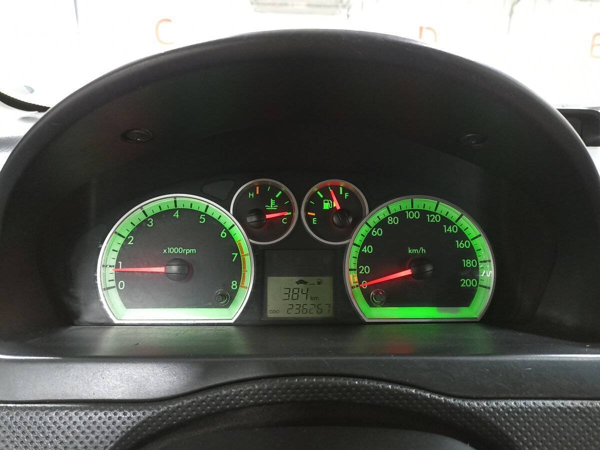 Купить Chevrolet Aveo с пробегом. Фото: #12