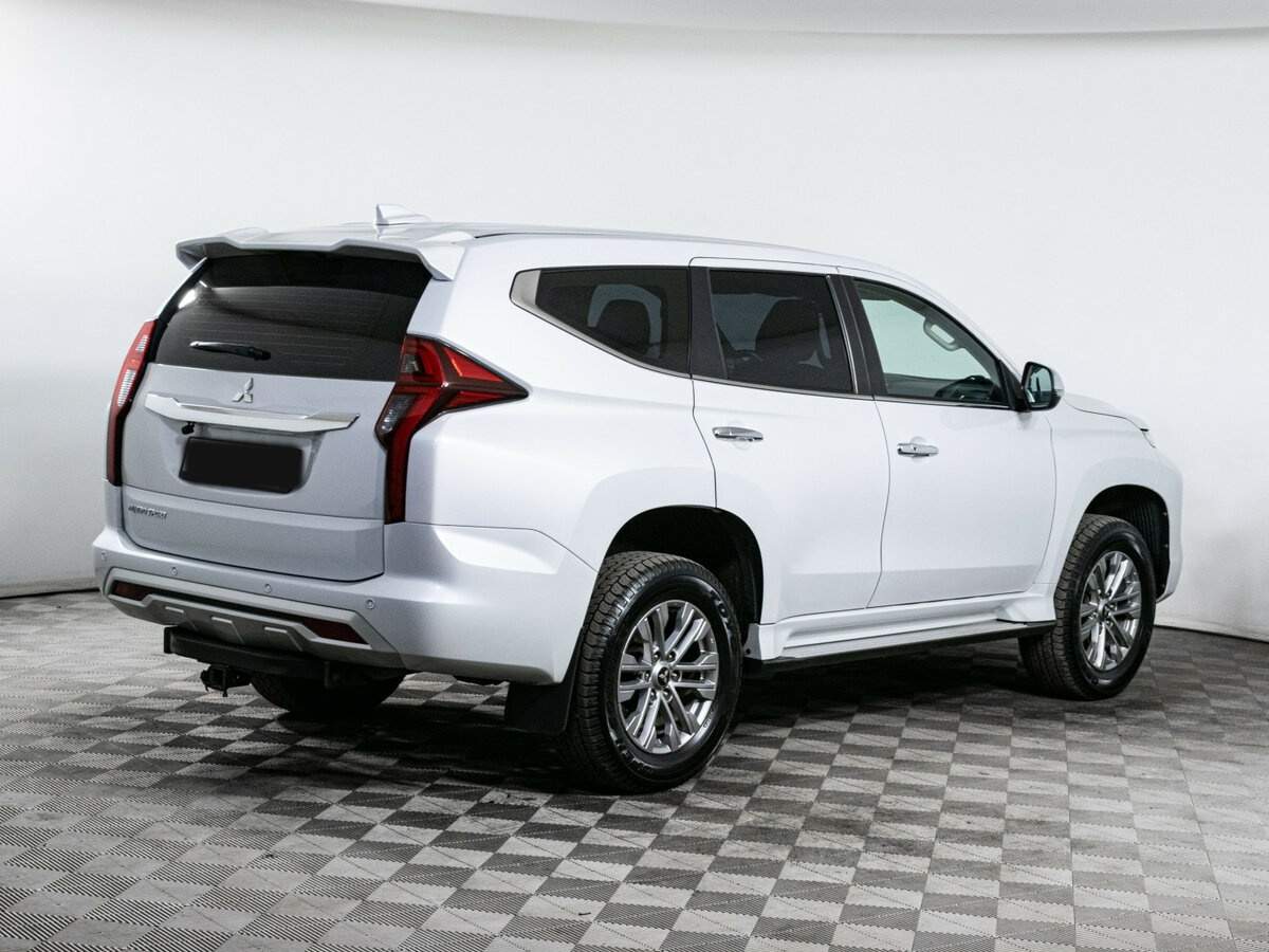 Купить Mitsubishi Pajero Sport с пробегом. Фото: #3