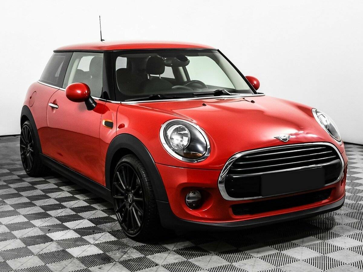 Купить Mini Hatch с пробегом. Фото: #2