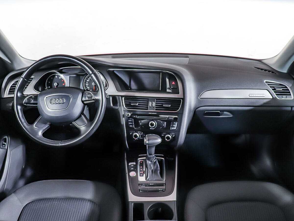 Купить Audi A4 с пробегом. Фото: #10