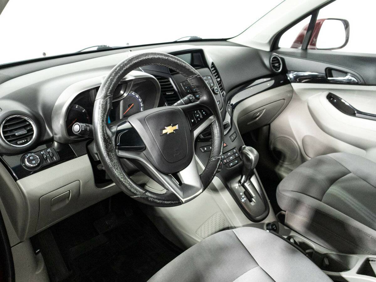 Купить Chevrolet Orlando с пробегом. Фото: #10