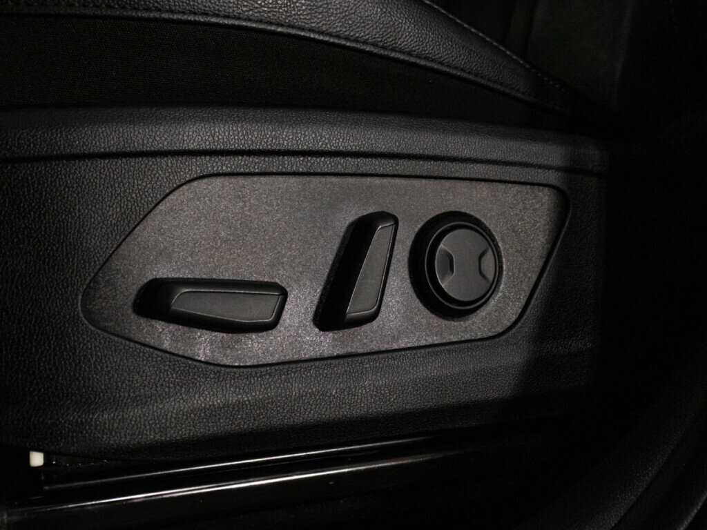 Купить Kia Sorento с пробегом. Фото: #25