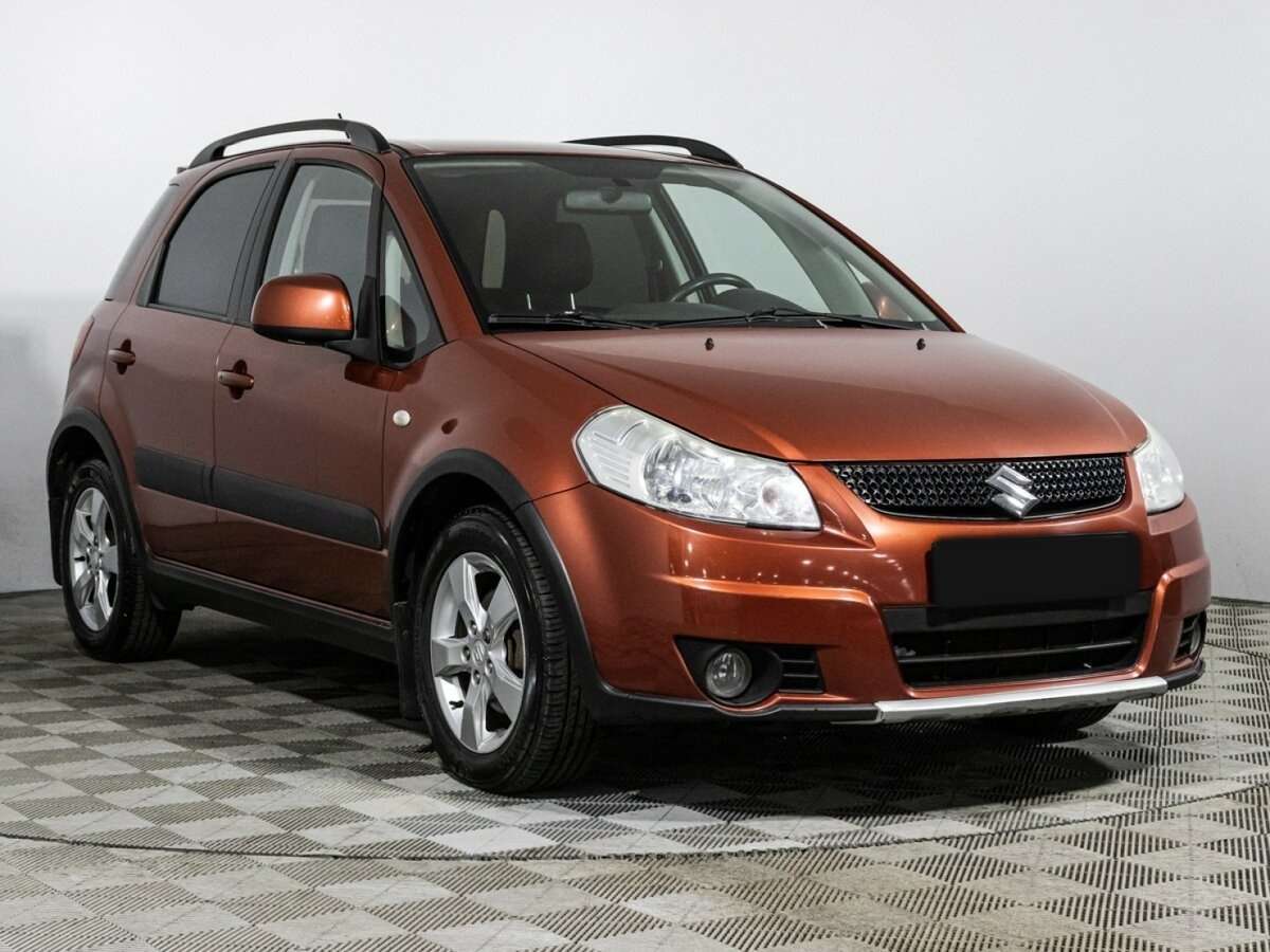 Купить Suzuki SX4 с пробегом. Фото: #2
