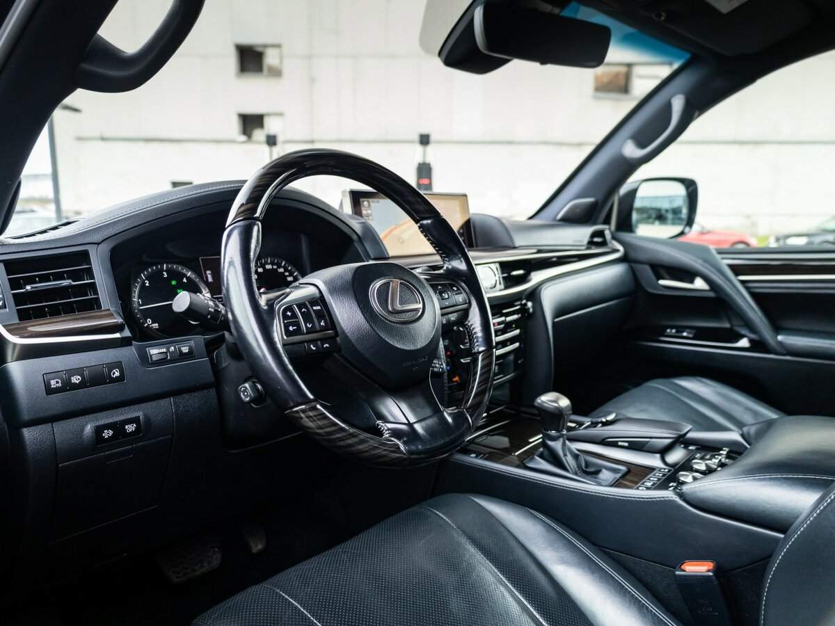 Купить Lexus LX с пробегом. Фото: #13