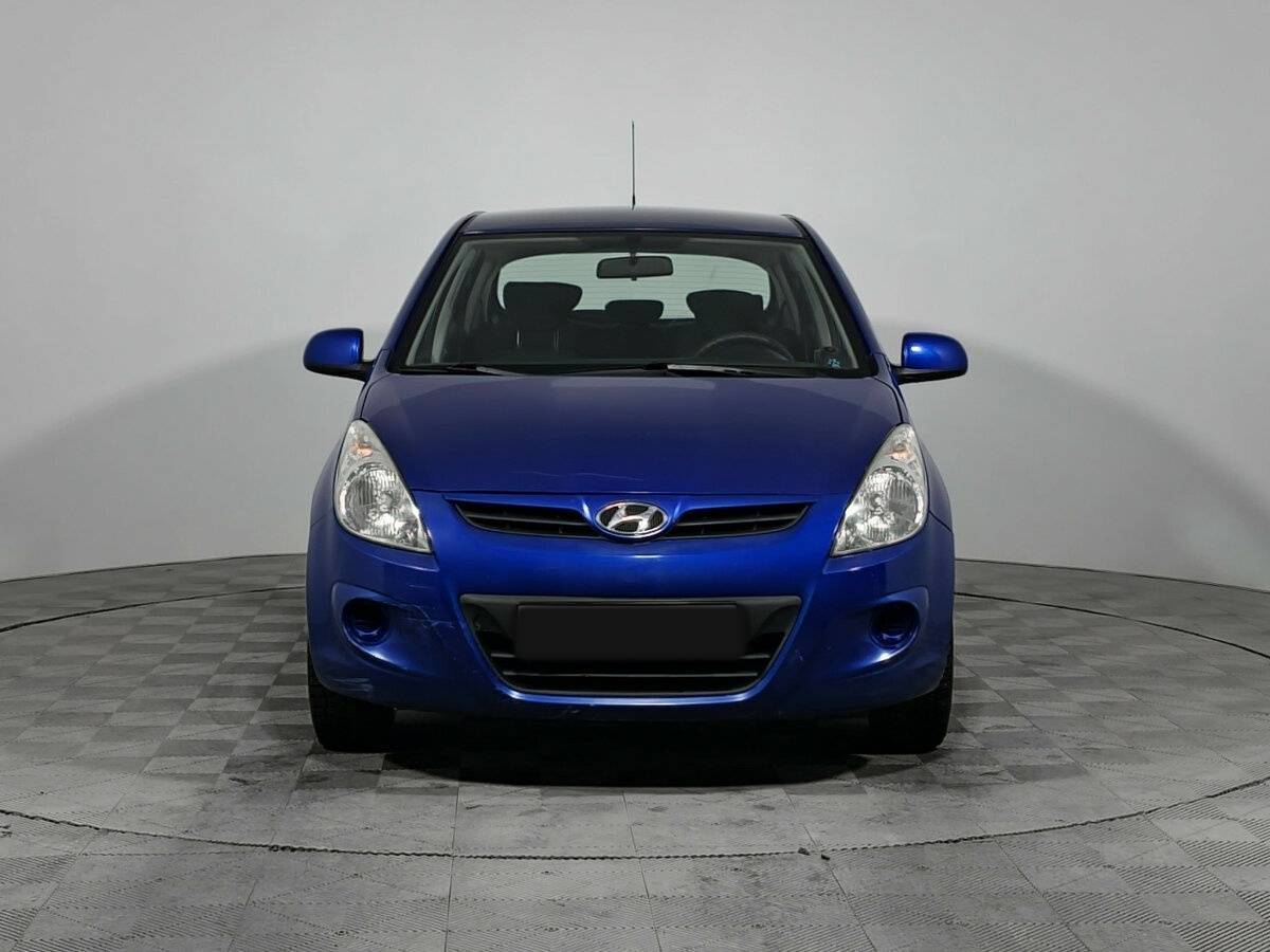 Купить Hyundai i20 с пробегом. Фото: #1