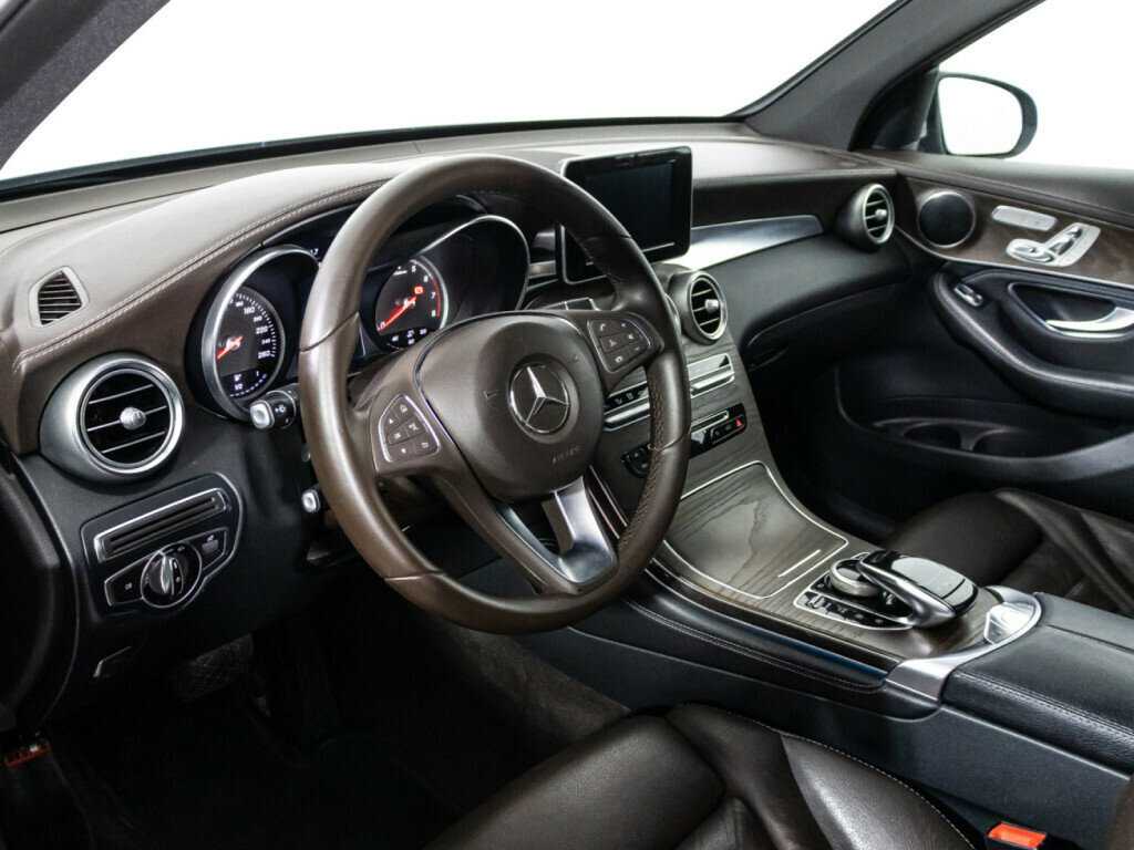 Купить Mercedes-Benz GLC с пробегом. Фото: #10